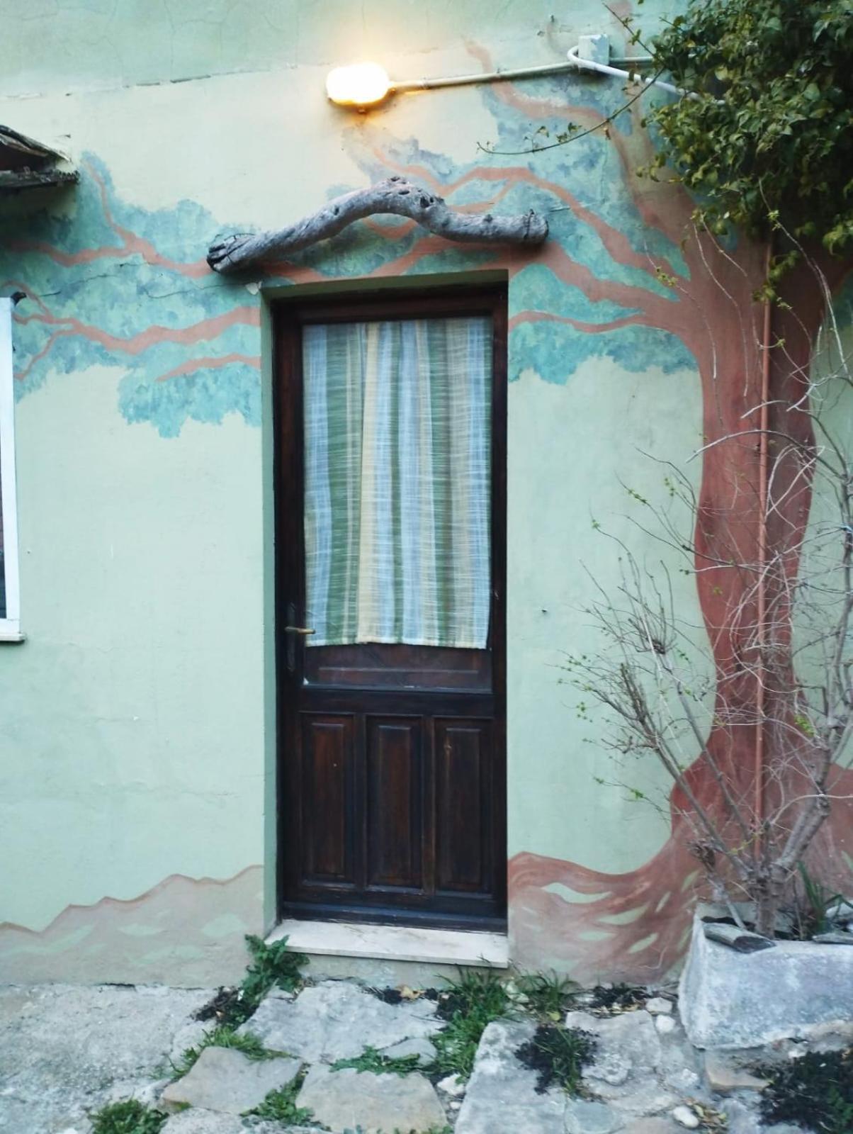 Country Living School Guest House Laconi Ngoại thất bức ảnh